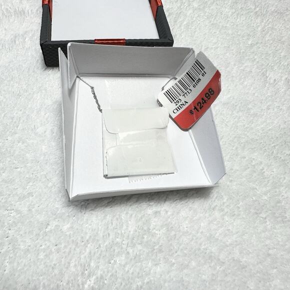 1/10 CT TW Diamond Sterling Silver Necklace Women’s Brand New - Picture 4 of 7